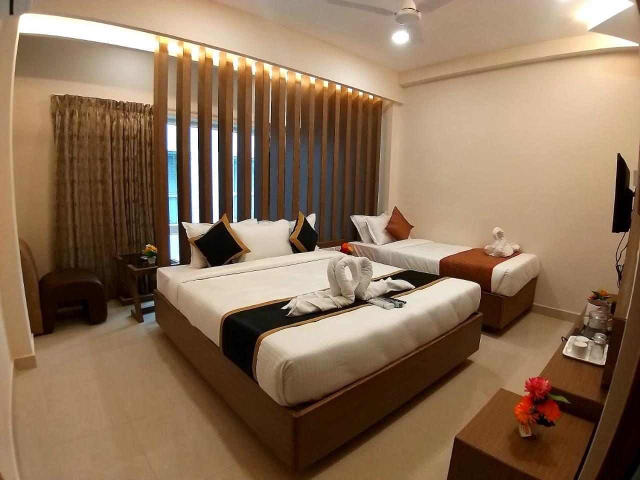 Grand Elegant Otel Chennai Dış mekan fotoğraf